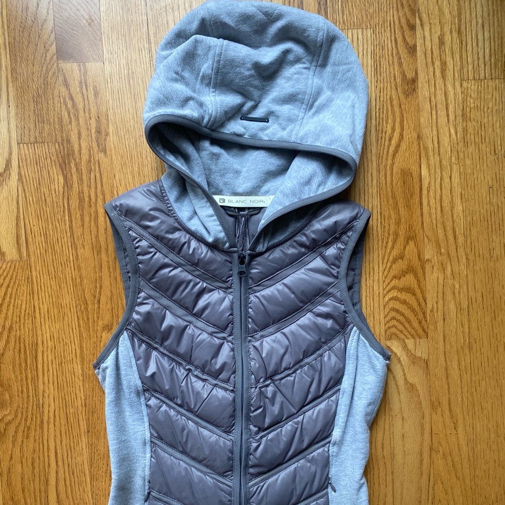 Grey puffer vest with hood. Blanc Noir at Nordstroms